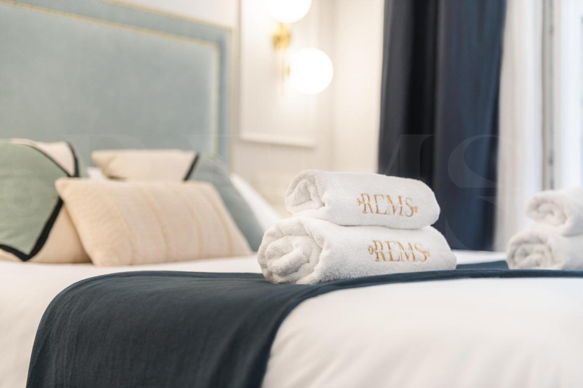 Apartamento Historic Charm Steps From Landmarks By Rems Málaga
