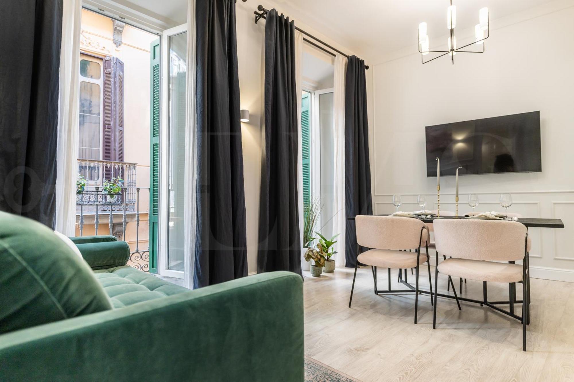 Apartamento Historic Charm Steps From Landmarks By Rems Málaga